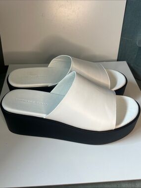 Princess Polly White Leather Platform Sandals Size 8